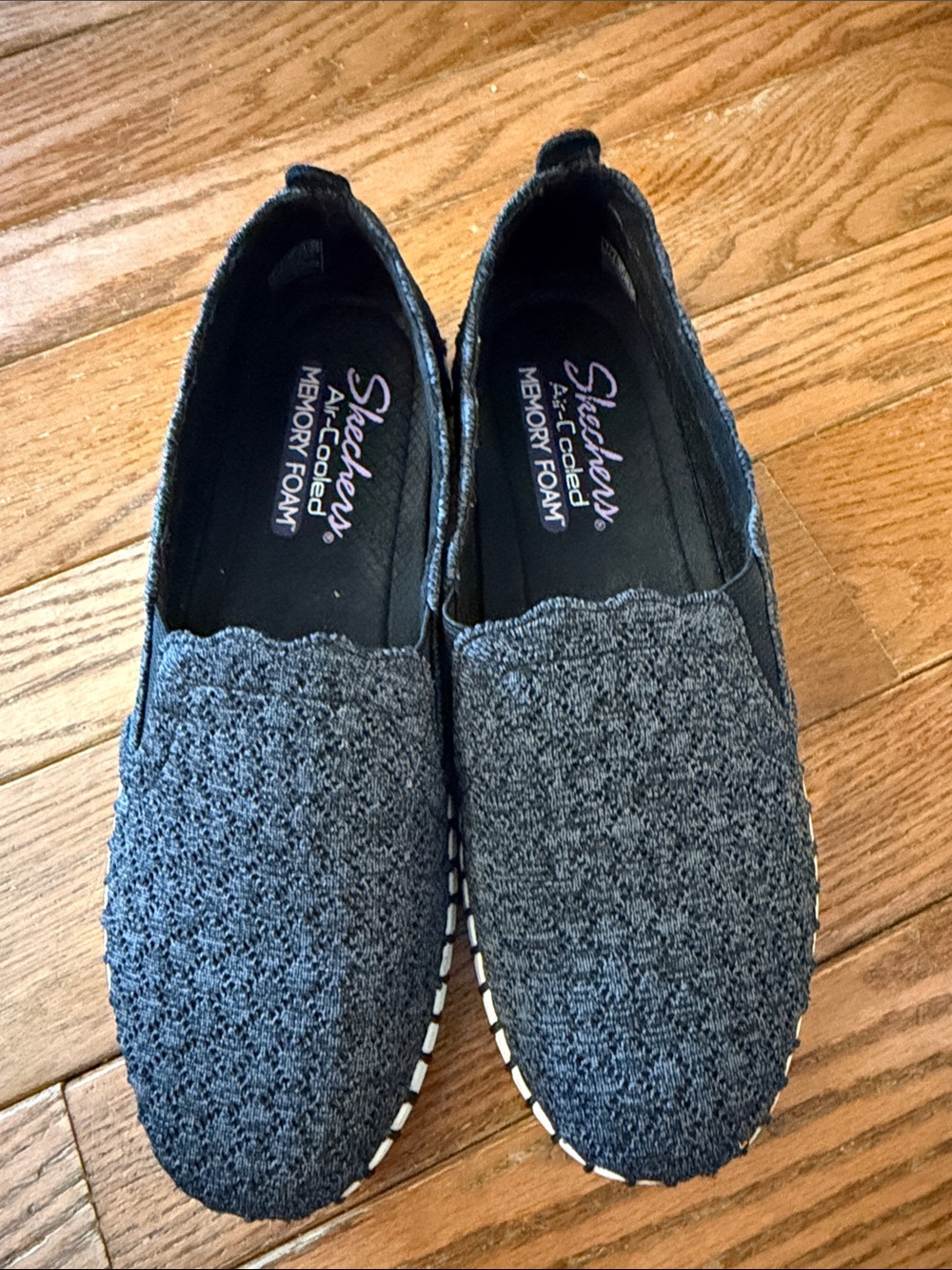 Skechers Women's Gray Knit Slip-On Memory Foam Loafers